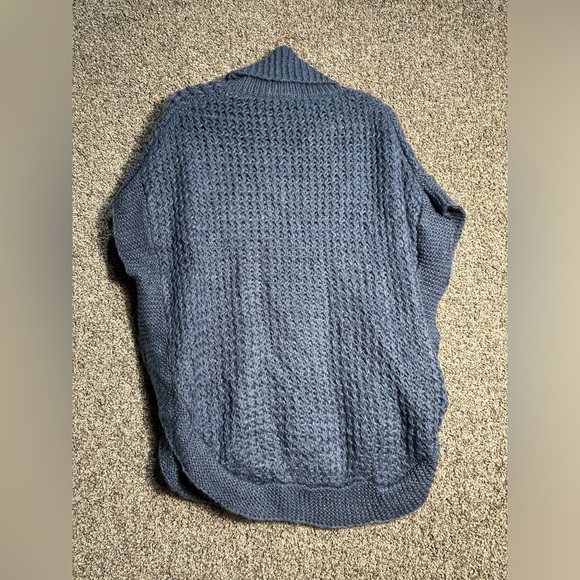 NWT LC Lauren Conrad Slouchy Turtleneck Knit Poncho OS - Picture 5 of 7